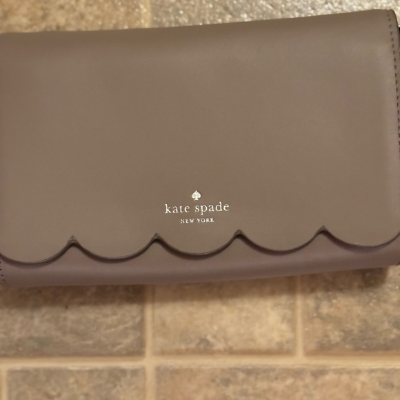 KATE SPADE  purse WITH strap! NWT - Picture 5 of 9